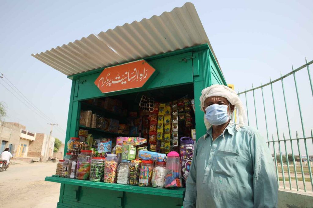 Selling cart or small shop supported by Rahe Insaniyat