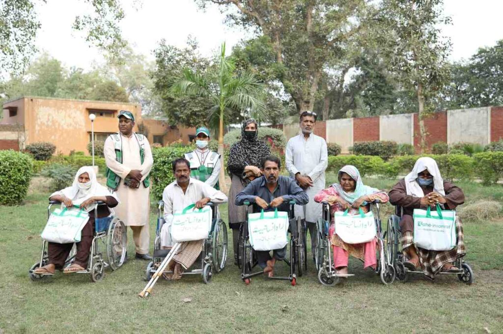 Wheelchair distribution by Rahe Insaniyat